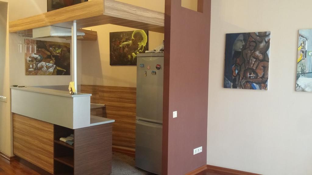 Aparthotel Na Dobu Lviv Buitenkant foto