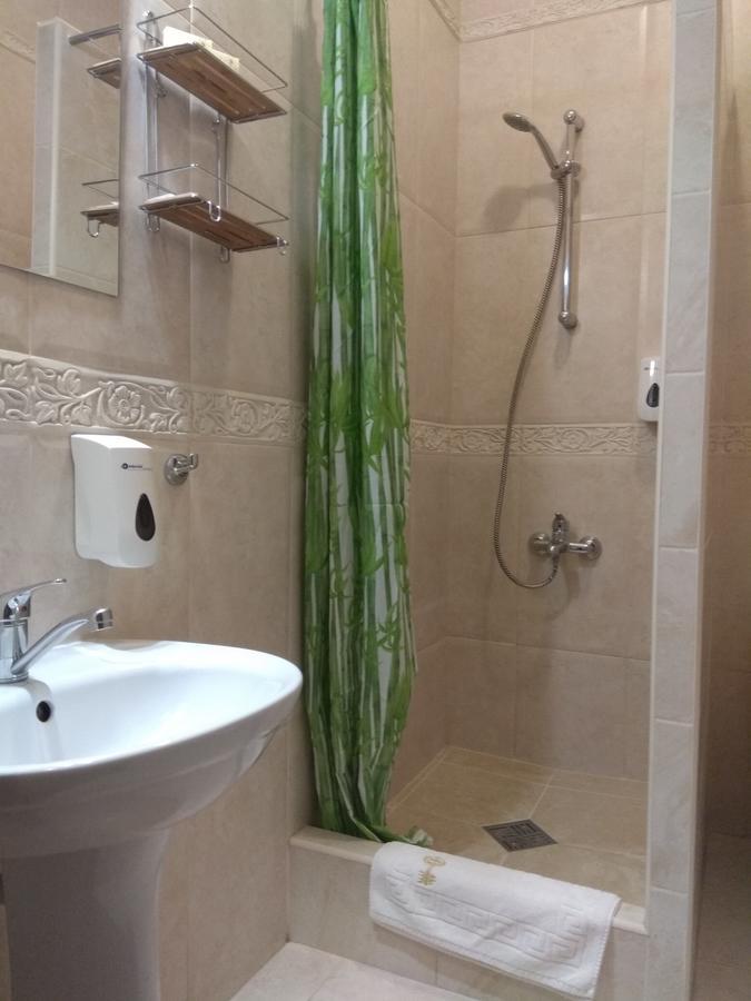 Aparthotel Na Dobu Lviv Buitenkant foto