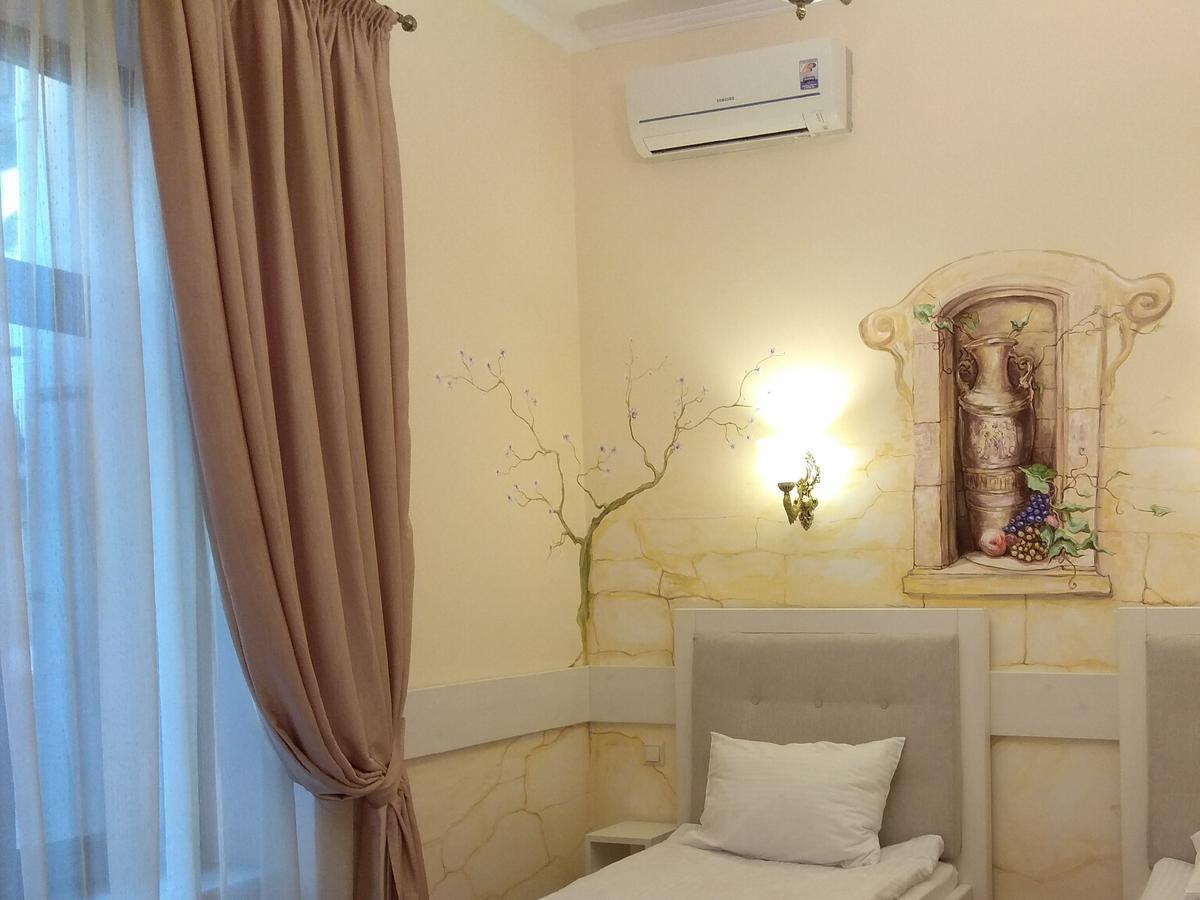 Aparthotel Na Dobu Lviv Buitenkant foto