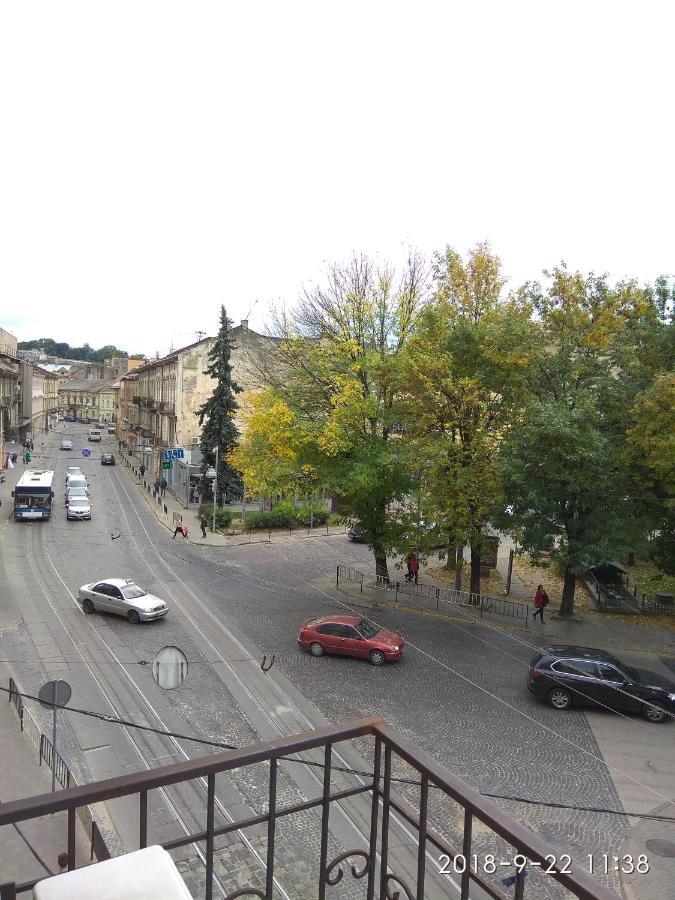 Aparthotel Na Dobu Lviv Buitenkant foto